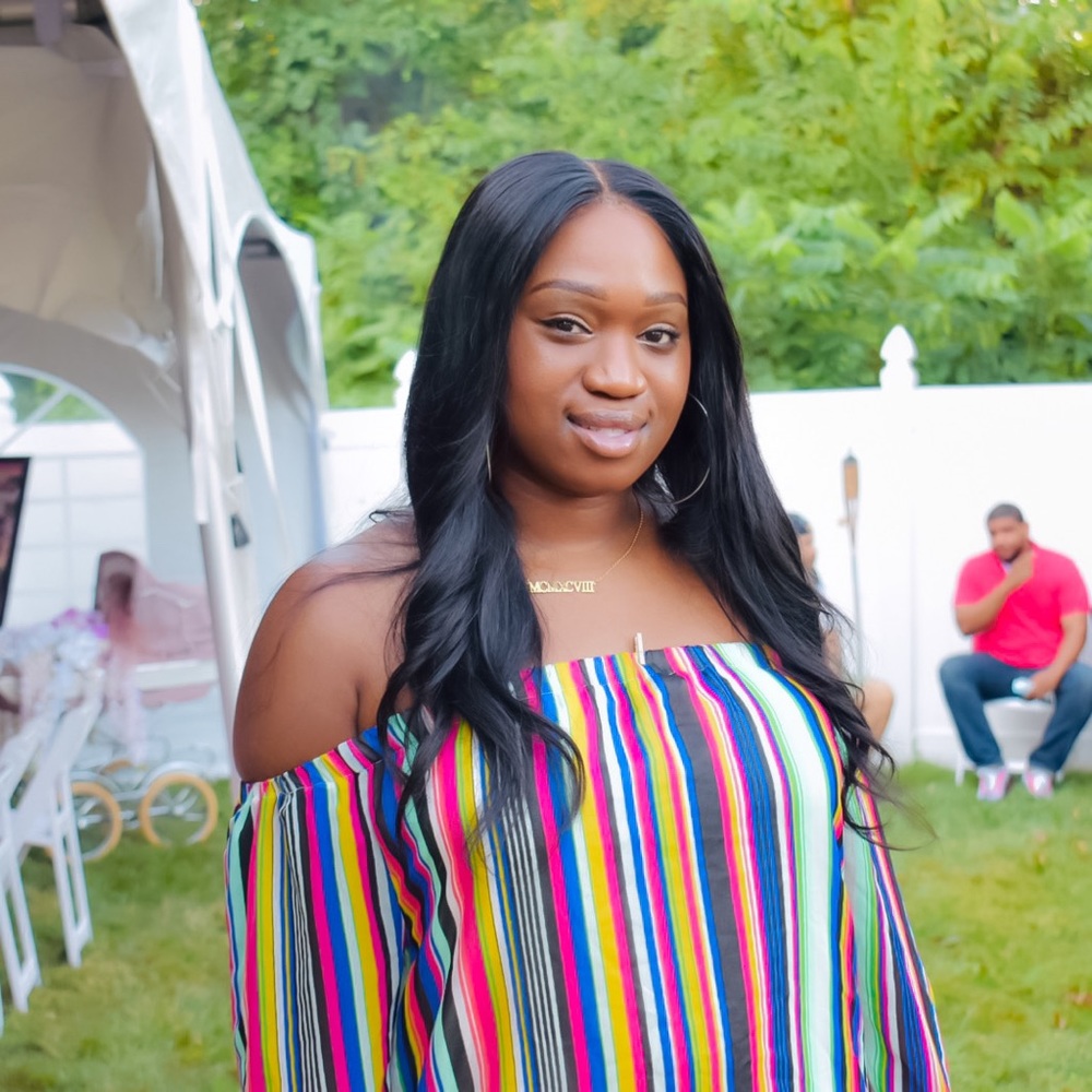 Meet your Posher, Racquel
